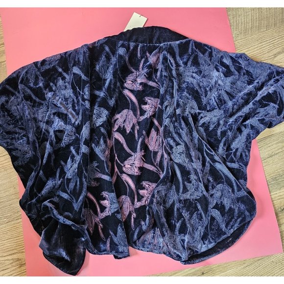 NEW A New Day short sleeve velvet and sheer navy blue kimono type top.  Size OSF - Picture 6 of 6
